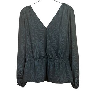 NWT Banana Republic Black Animal Print Surplice Deep V-Neck Peplum Blouse SZ M